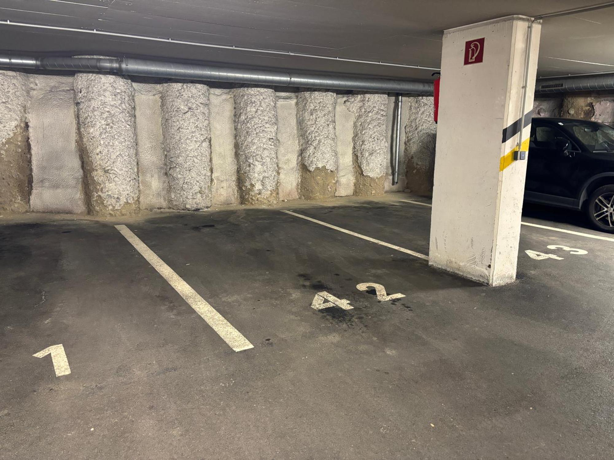 Apartment Klagenfurt Center With Free Parking - Ring41 クラーゲンフルト エクステリア 写真