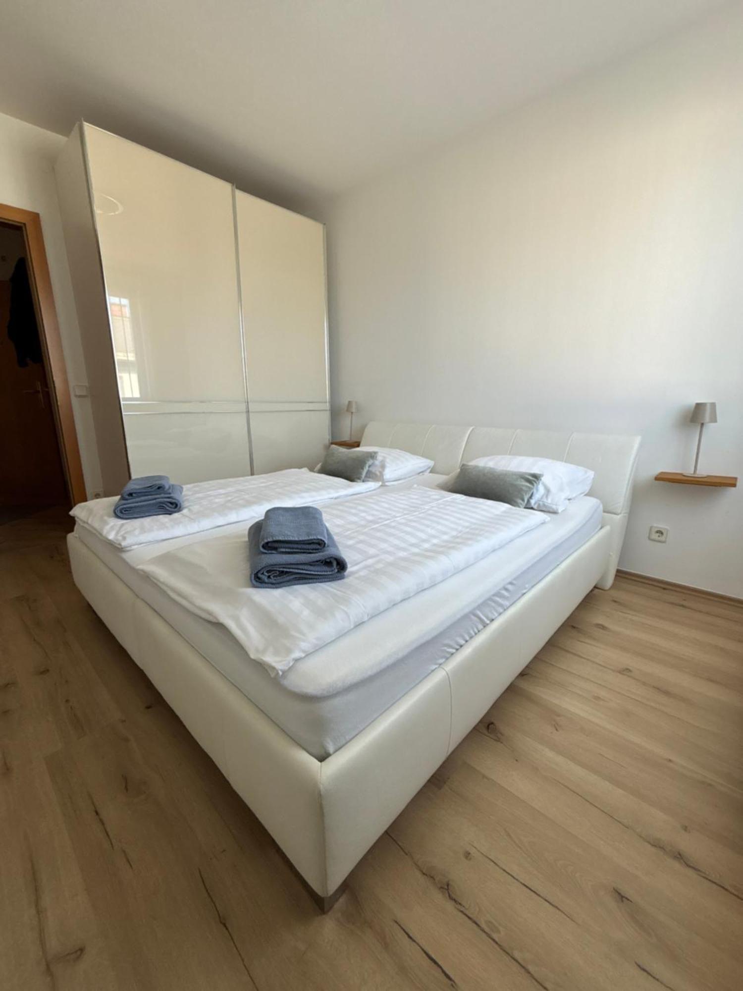 Apartment Klagenfurt Center With Free Parking - Ring41 クラーゲンフルト エクステリア 写真