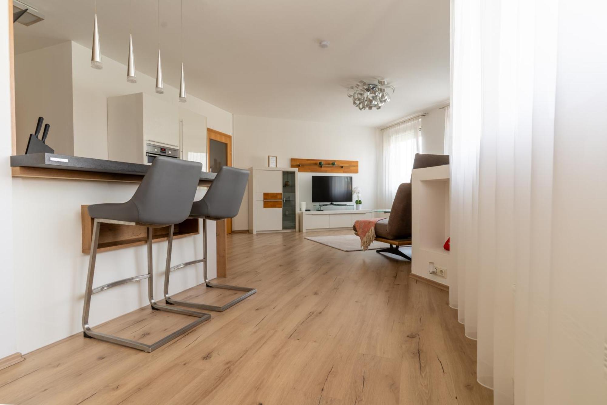 Apartment Klagenfurt Center With Free Parking - Ring41 クラーゲンフルト エクステリア 写真