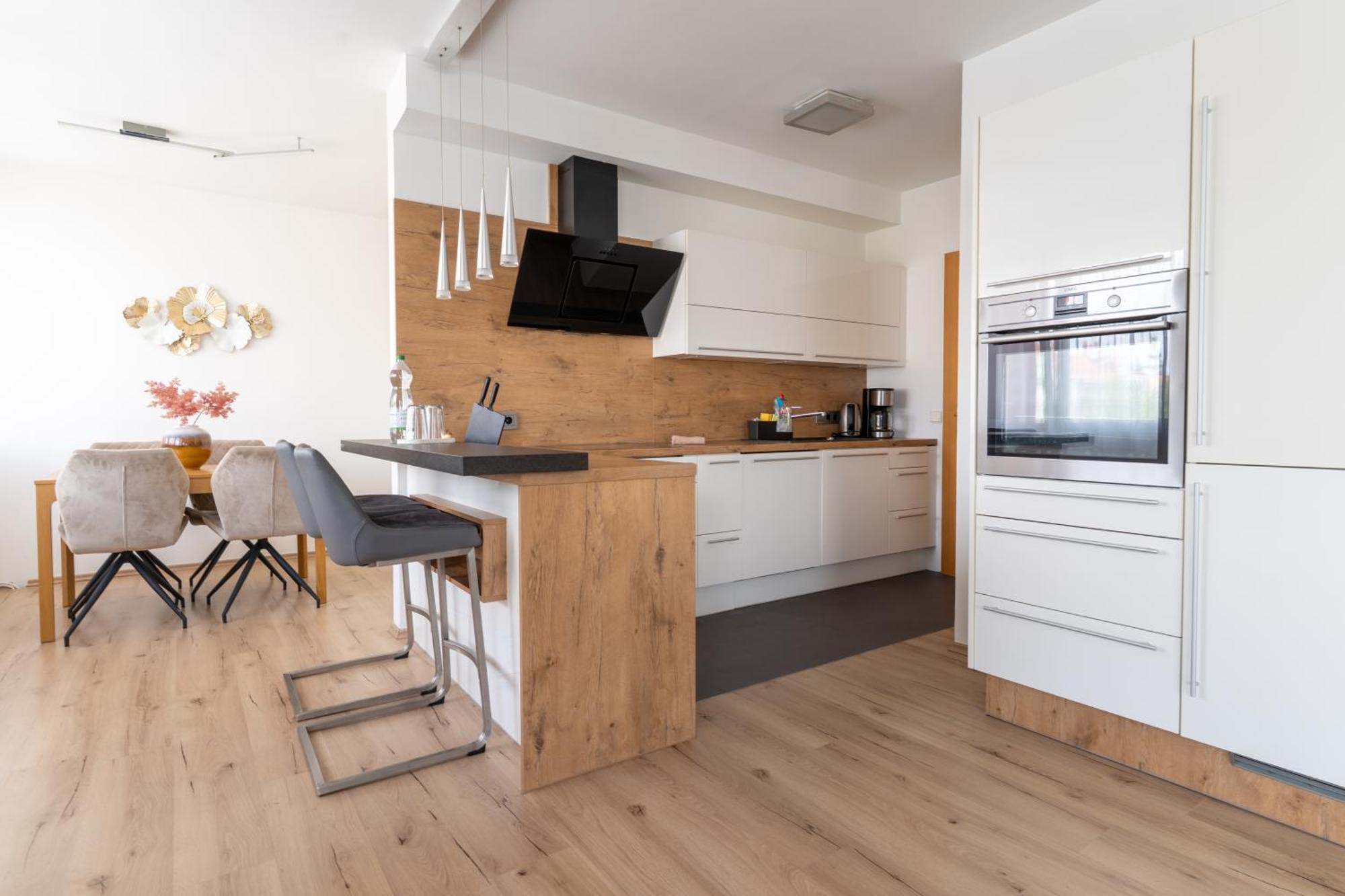 Apartment Klagenfurt Center With Free Parking - Ring41 クラーゲンフルト エクステリア 写真
